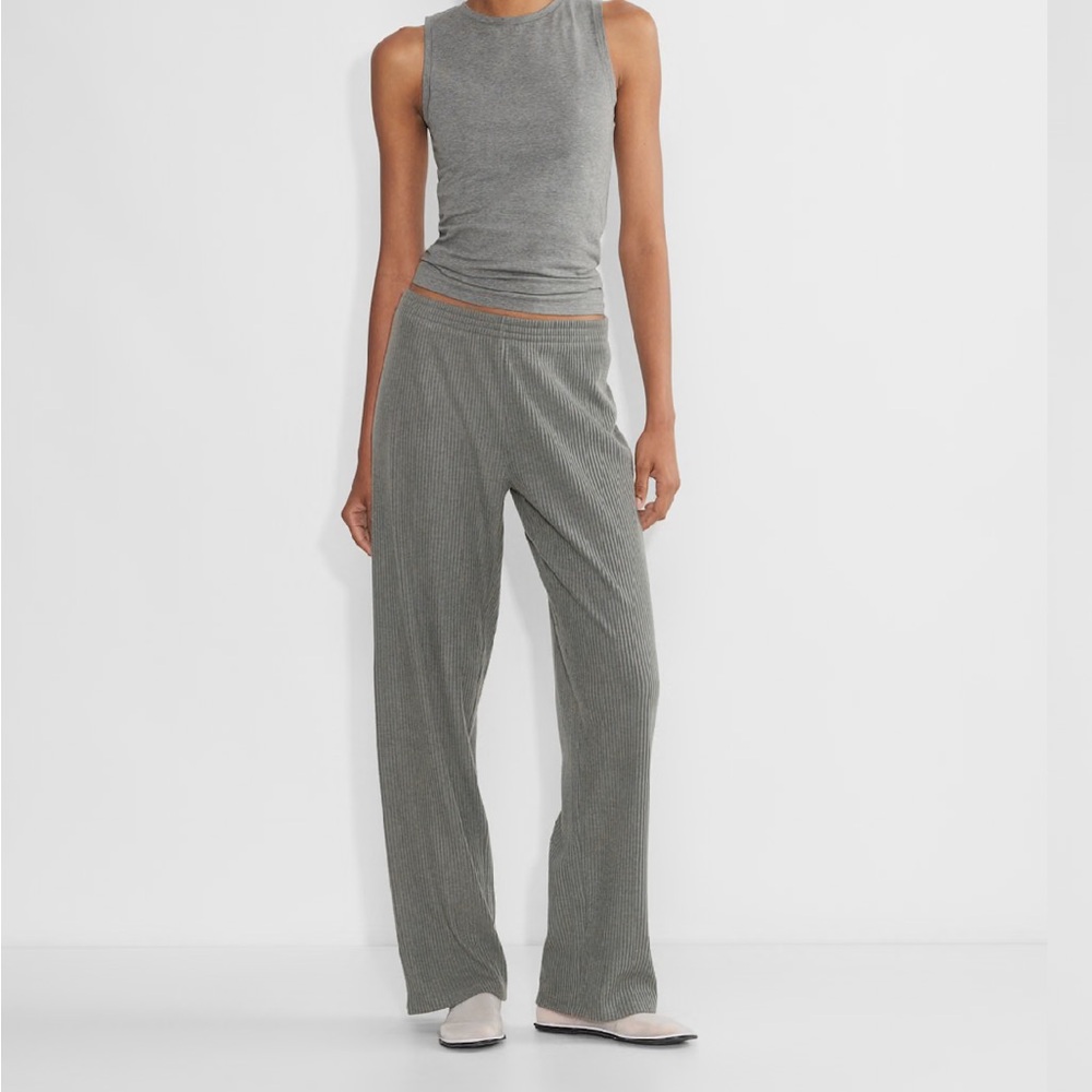 NWT Aritzia The Group Mend Tank - Heather Dark Grey Size M - Picture 3 of 12